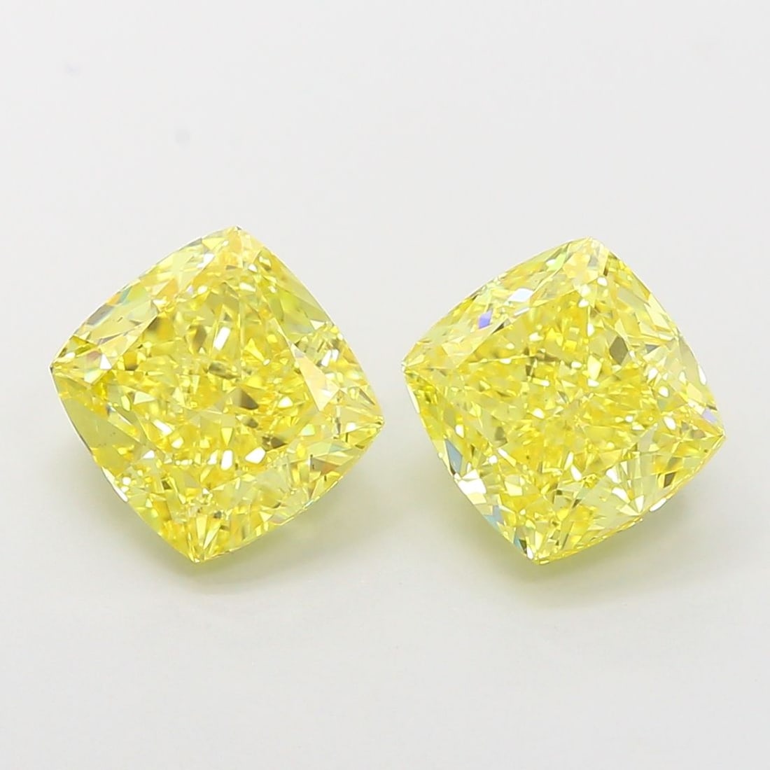 Loose Diamond - CUSHION MODIFIED 3.0ct Fancy Vivid Yellow VS2: Loose Diamond - CUSHION MODIFIED 3.0ct Fancy Vivid Yellow VS2 Source: This is a real non-mined Diamond that has been grown in a lab Shape: CUSHION MODIFIED Carats: 3.0 Color: Fancy Vivid Yellow Certif