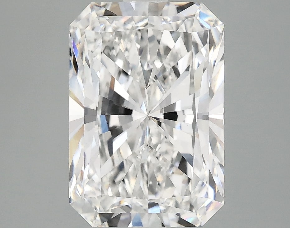 Loose Diamond - RADIANT 3.37ct D VS1: Loose Diamond - RADIANT 3.37ct D VS1 Source: This is a real non-mined Diamond that has been grown in a lab Shape: RADIANT Carats: 3.37 Color: D Clarity: VS1 Certification: IGI Condition: Pre-Owned PLE