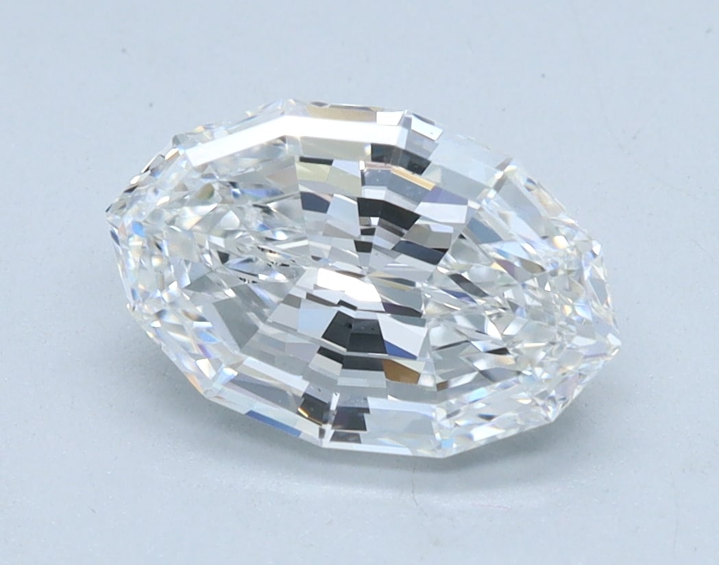 Loose Diamond - OVAL STEP CUT 1.67ct D VS2: Loose Diamond - OVAL STEP CUT 1.67ct D VS2 Source: This is a real non-mined Diamond that has been grown in a lab Shape: OVAL STEP CUT Carats: 1.67 Color: D Clarity: VS2 Certification: IGI Condition: P