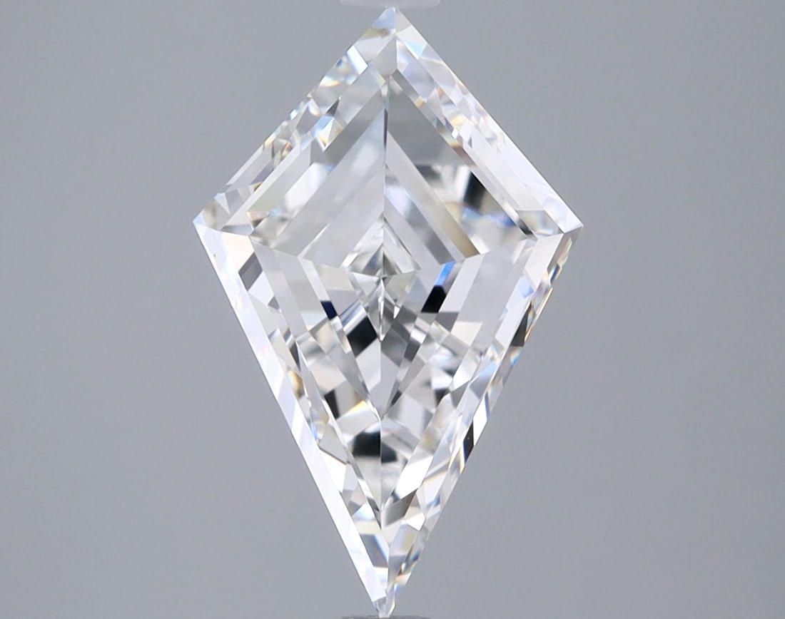 Loose Diamond - KITE 2.67ct D VVS2: Loose Diamond - KITE 2.67ct D VVS2 Source: This is a real non-mined Diamond that has been grown in a lab Shape: KITE Carats: 2.67 Color: D Clarity: VVS2 Certification: IGI Condition: Pre-Owned PLEASE 