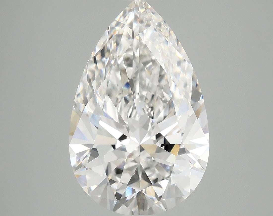 Loose Diamond - PEAR 3.83ct F VVS2: Loose Diamond - PEAR 3.83ct F VVS2 Source: This is a real non-mined Diamond that has been grown in a lab Shape: PEAR Carats: 3.83 Color: F Clarity: VVS2 Certification: IGI Condition: Pre-Owned PLEASE 