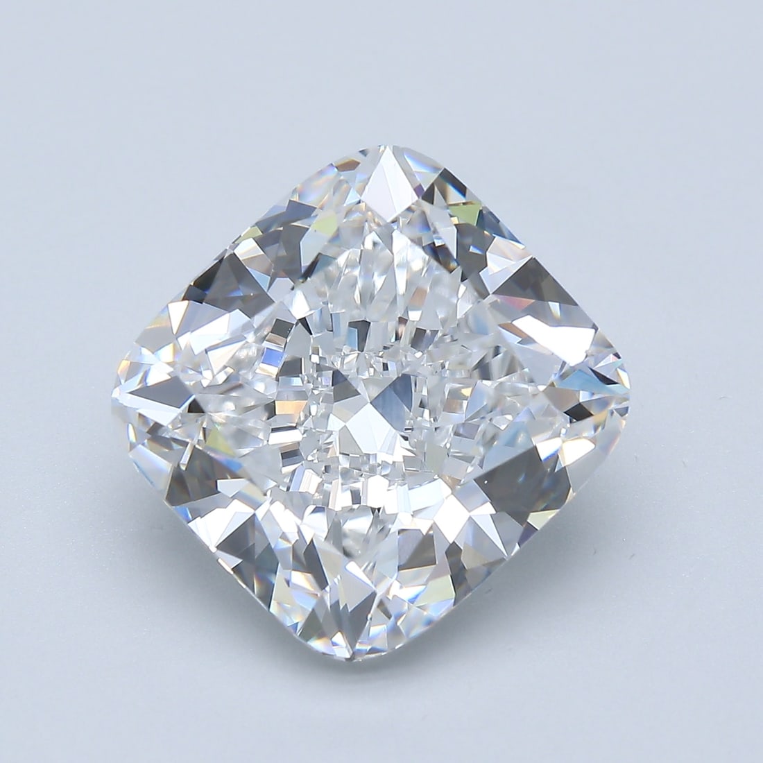 Loose Diamond - CUSHION 9.01ct D VS1: Loose Diamond - CUSHION 9.01ct D VS1 Source: This is a real non-mined Diamond that has been grown in a lab Shape: CUSHION Carats: 9.01 Color: D Clarity: VS1 Certification: IGI Condition: Pre-Owned PLE