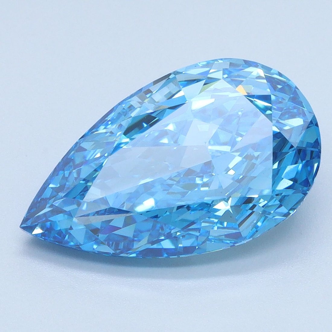 Loose Diamond - PEAR 4.04ct Fancy Vivid Blue VS1: Loose Diamond - PEAR 4.04ct Fancy Vivid Blue VS1 Source: This is a real non-mined Diamond that has been grown in a lab Shape: PEAR Carats: 4.04 Color: Fancy Vivid Blue Certification: IGI Video: