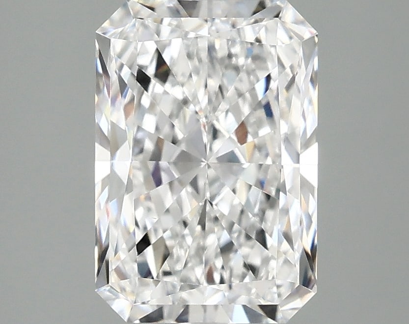Loose Diamond - RADIANT 2.39ct D VS1: Loose Diamond - RADIANT 2.39ct D VS1 Source: This is a real non-mined Diamond that has been grown in a lab Shape: RADIANT Carats: 2.39 Color: D Clarity: VS1 Certification: IGI Condition: Pre-Owned PLE