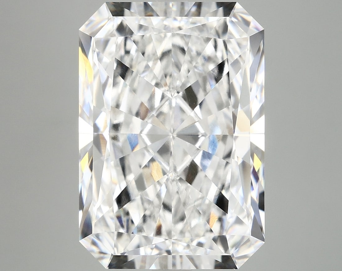 Loose Diamond - RADIANT 10.51ct D VVS2: Loose Diamond - RADIANT 10.51ct D VVS2 Source: This is a real non-mined Diamond that has been grown in a lab Shape: RADIANT Carats: 10.51 Color: D Clarity: VVS2 Certification: IGI Condition: Pre-Owned