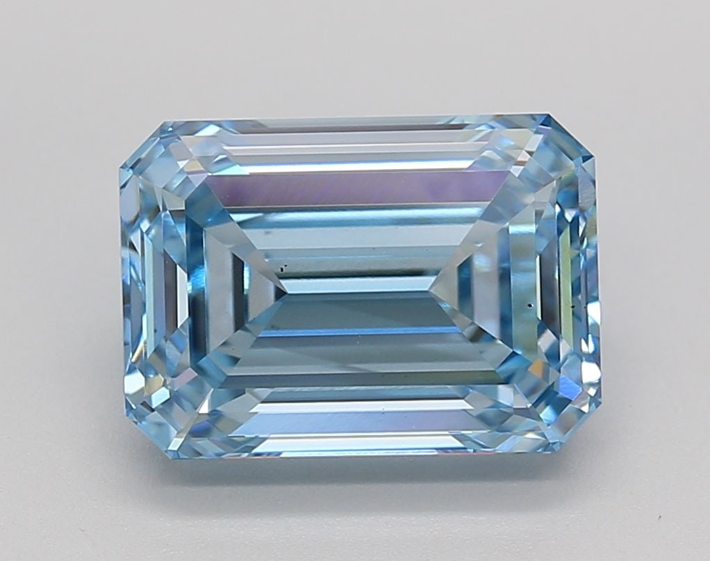 Loose Diamond - EMERALD 4.01ct Fancy Blue VS1: Loose Diamond - EMERALD 4.01ct Fancy Blue VS1 Source: This is a real non-mined Diamond that has been grown in a lab Shape: EMERALD Carats: 4.01 Color: Fancy Blue Certification: IGI Video: