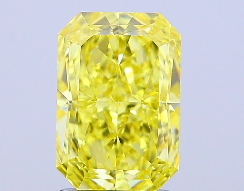 Loose Diamond - RADIANT 3.05ct Fancy Vivid Yellow VVS2: Loose Diamond - RADIANT 3.05ct Fancy Vivid Yellow VVS2 Source: This is a real non-mined Diamond that has been grown in a lab Shape: RADIANT Carats: 3.05 Color: Fancy Vivid Yellow Certification: IGI Vi