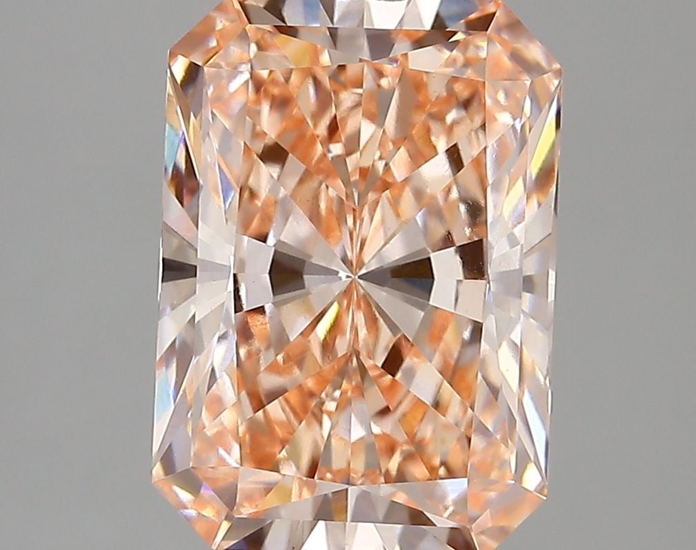 Loose Diamond - RADIANT 4.5ct Fancy Intense Pink VVS2: Loose Diamond - RADIANT 4.5ct Fancy Intense Pink VVS2 Source: This is a real non-mined Diamond that has been grown in a lab Shape: RADIANT Carats: 4.5 Color: Fancy Intense Pink Certification: IGI Vide