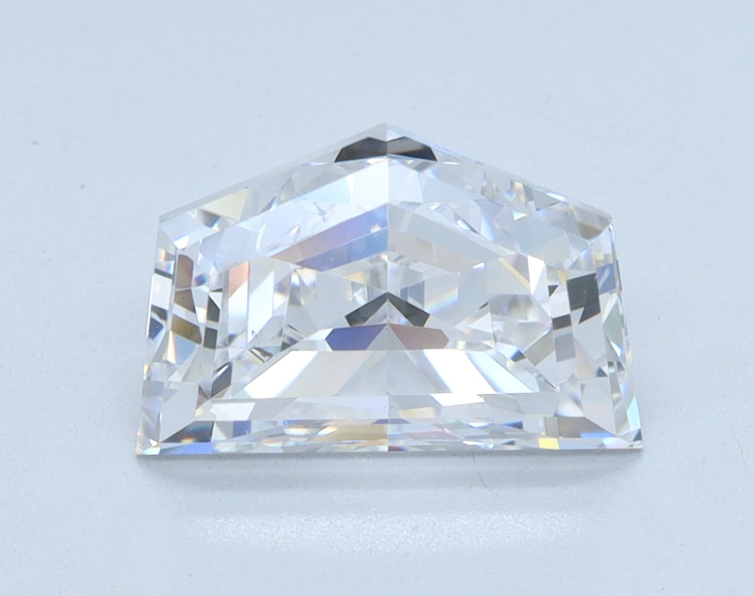 Loose Diamond - PENTAGONAL STEP CUT 2.09ct D VVS2: Loose Diamond - PENTAGONAL STEP CUT 2.09ct D VVS2 Source: This is a real non-mined Diamond that has been grown in a lab Shape: PENTAGONAL STEP CUT Carats: 2.09 Color: D Clarity: VVS2 Certification: IG