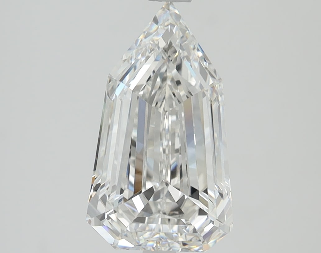 Loose Diamond - BULLETS 2.27ct E VVS2: Loose Diamond - BULLETS 2.27ct E VVS2 Source: This is a real non-mined Diamond that has been grown in a lab Shape: BULLETS Carats: 2.27 Color: E Clarity: VVS2 Certification: IGI Condition: Pre-Owned P