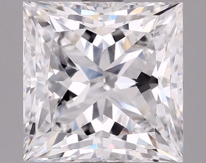Loose Diamond - PRINCESS 6.54ct E VVS2: Loose Diamond - PRINCESS 6.54ct E VVS2 Source: This is a real non-mined Diamond that has been grown in a lab Shape: PRINCESS Carats: 6.54 Color: E Clarity: VVS2 Certification: IGI Condition: Pre-Owned