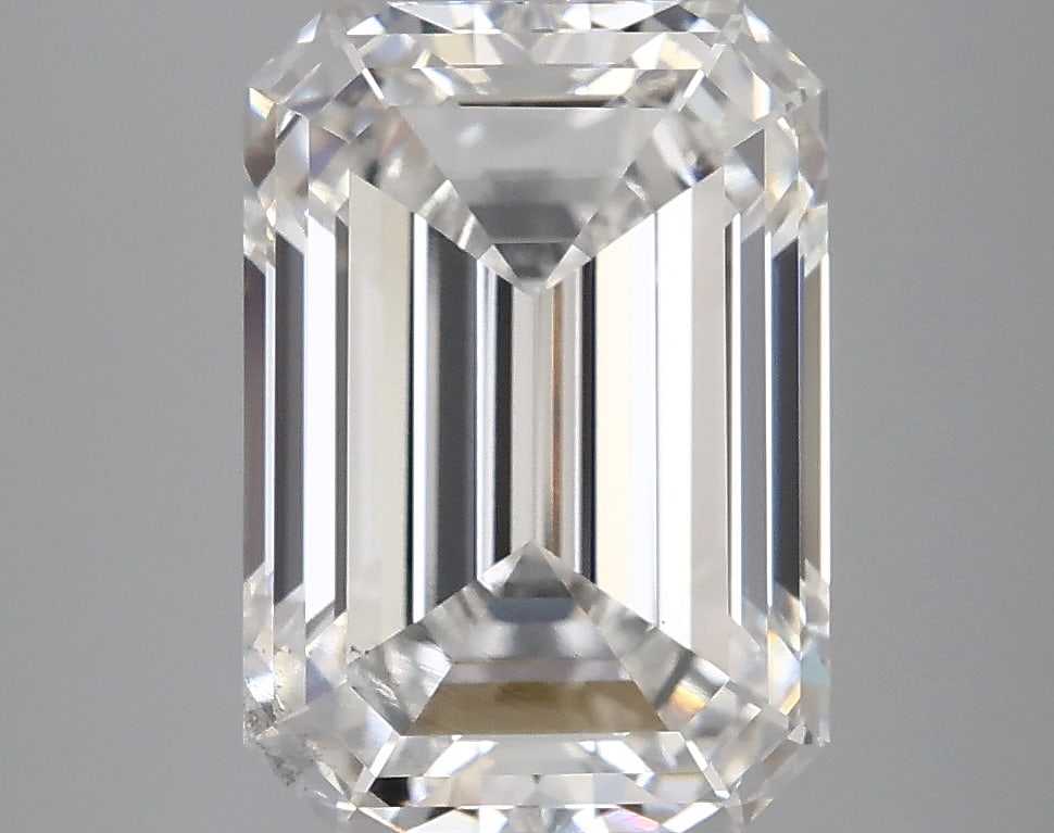 Loose Diamond - EMERALD 4.82ct D VS2: Loose Diamond - EMERALD 4.82ct D VS2 Source: This is a real non-mined Diamond that has been grown in a lab Shape: EMERALD Carats: 4.82 Color: D Clarity: VS2 Certification: IGI Condition: Pre-Owned PLE