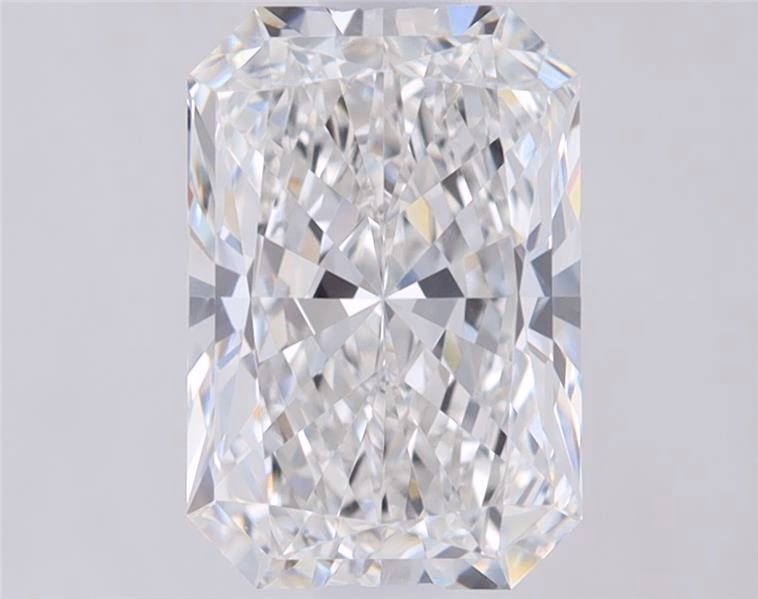 Loose Diamond - RADIANT 2.47ct E VVS1: Loose Diamond - RADIANT 2.47ct E VVS1 Source: This is a real non-mined Diamond that has been grown in a lab Shape: RADIANT Carats: 2.47 Color: E Clarity: VVS1 Certification: IGI Condition: Pre-Owned P