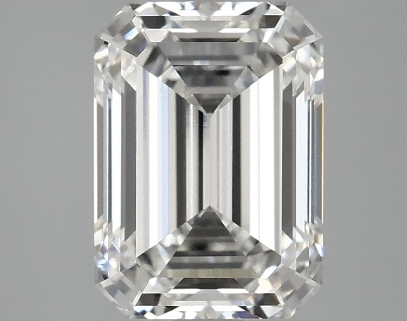 Loose Diamond - EMERALD 3.09ct E VS1: Loose Diamond - EMERALD 3.09ct E VS1 Source: This is a real non-mined Diamond that has been grown in a lab Shape: EMERALD Carats: 3.09 Color: E Clarity: VS1 Certification: IGI Condition: Pre-Owned PLE