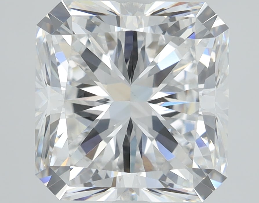 Loose Diamond - RADIANT 3.31ct D VVS2: Loose Diamond - RADIANT 3.31ct D VVS2 Source: This is a real non-mined Diamond that has been grown in a lab Shape: RADIANT Carats: 3.31 Color: D Clarity: VVS2 Certification: IGI Condition: Pre-Owned P