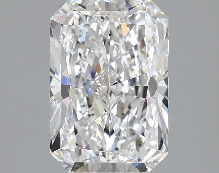 Loose Diamond - RADIANT 1.72ct D VS2: Loose Diamond - RADIANT 1.72ct D VS2 Source: This is a real non-mined Diamond that has been grown in a lab Shape: RADIANT Carats: 1.72 Color: D Clarity: VS2 Certification: IGI Condition: Pre-Owned PLE