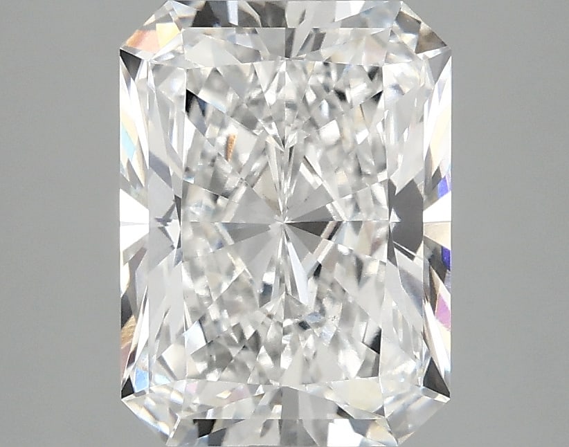 Loose Diamond - RADIANT 2.85ct E VS1: Loose Diamond - RADIANT 2.85ct E VS1 Source: This is a real non-mined Diamond that has been grown in a lab Shape: RADIANT Carats: 2.85 Color: E Clarity: VS1 Certification: IGI Condition: Pre-Owned PLE