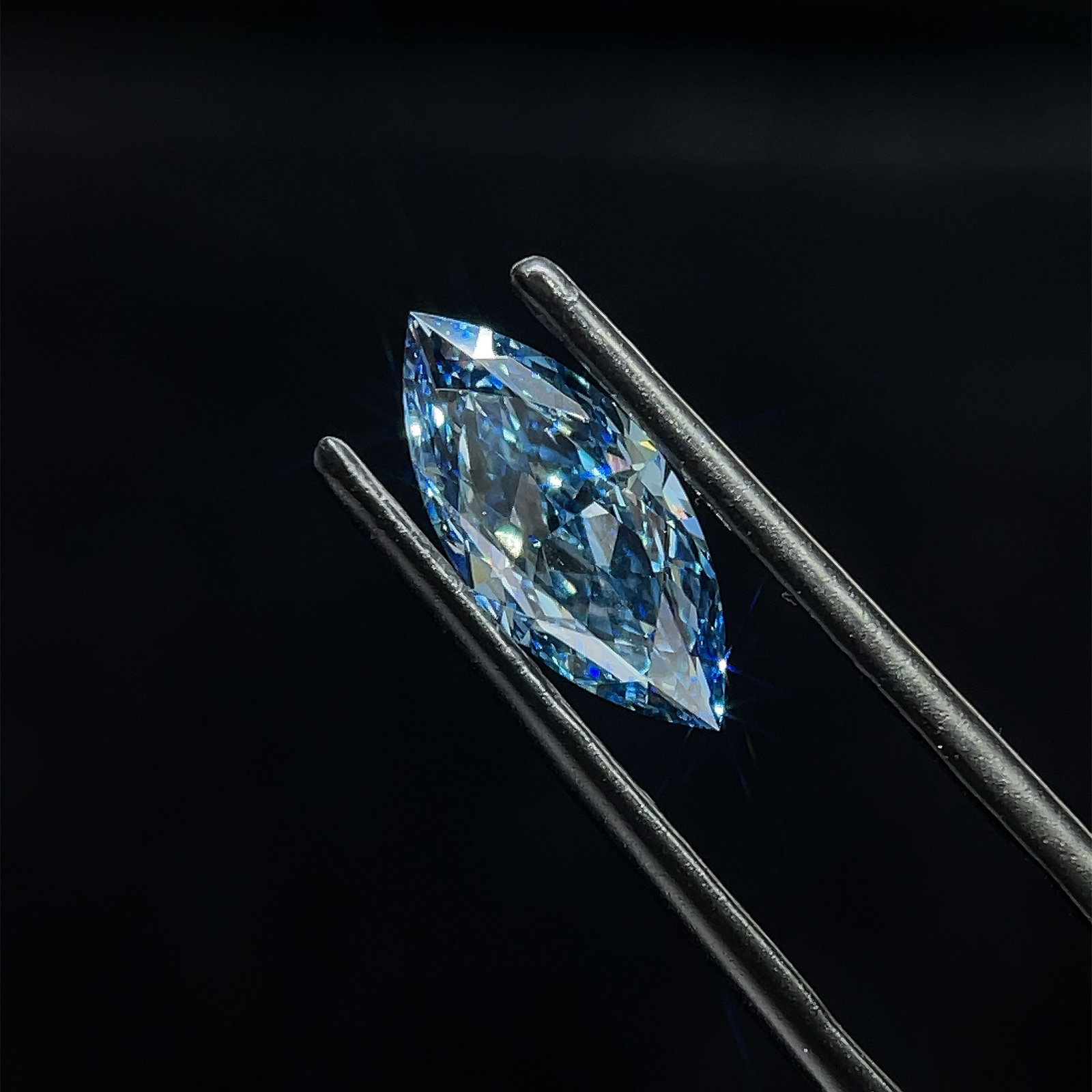 Loose Diamond - MARQUISE 1.62ct Blue VVS2 (1 of 1)
