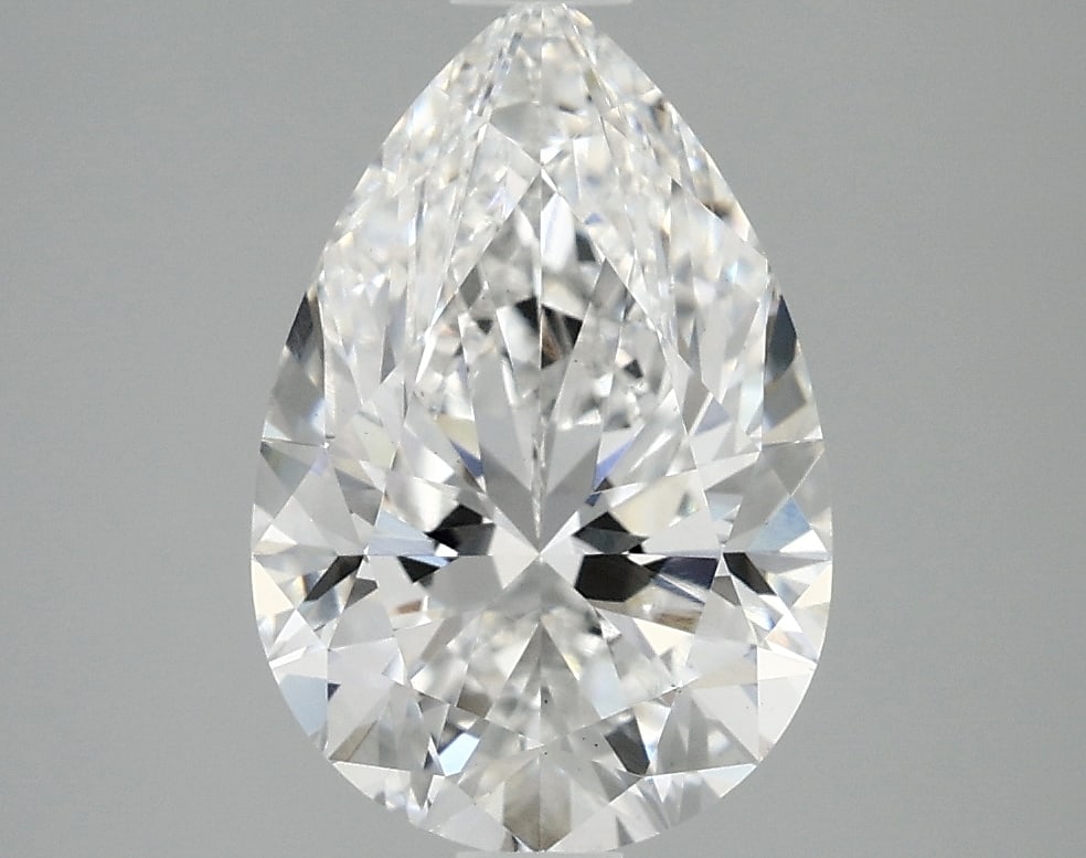 Loose Diamond - PEAR 2.83ct E VS1: Loose Diamond - PEAR 2.83ct E VS1 Source: This is a real non-mined Diamond that has been grown in a lab Shape: PEAR Carats: 2.83 Color: E Clarity: VS1 Certification: IGI Condition: Pre-Owned PLEASE NO