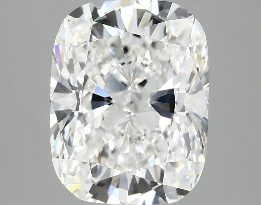 Loose Diamond - CUSHION 3.1ct D VVS2: Loose Diamond - CUSHION 3.1ct D VVS2 Source: This is a real non-mined Diamond that has been grown in a lab Shape: CUSHION Carats: 3.1 Color: D Clarity: VVS2 Certification: IGI Condition: Pre-Owned PLE