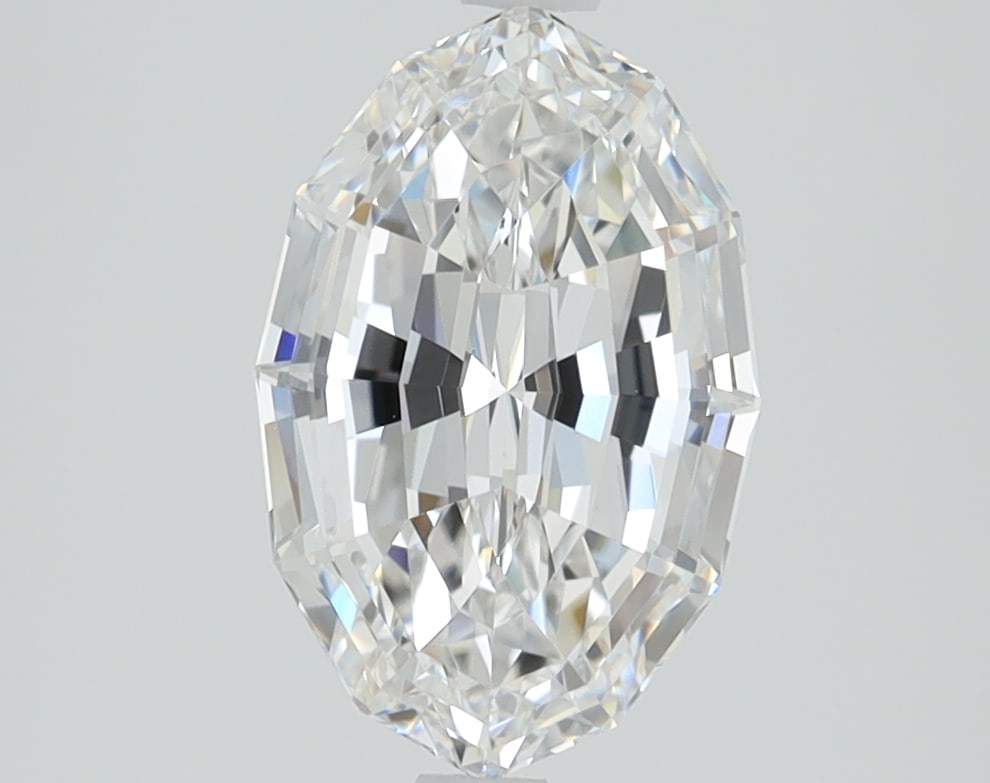 Loose Diamond - OVAL STEP CUT 2.5ct D VS1: Loose Diamond - OVAL STEP CUT 2.5ct D VS1 Source: This is a real non-mined Diamond that has been grown in a lab Shape: OVAL STEP CUT Carats: 2.5 Color: D Clarity: VS1 Certification: IGI Condition: Pre