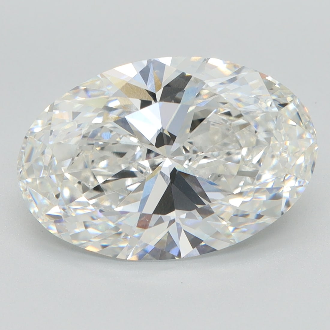 Loose Diamond - OVAL 5.56ct D VS1: Loose Diamond - OVAL 5.56ct D VS1 Source: This is a real non-mined Diamond that has been grown in a lab Shape: OVAL Carats: 5.56 Color: D Clarity: VS1 Certification: GIA Condition: Pre-Owned PLEASE NO