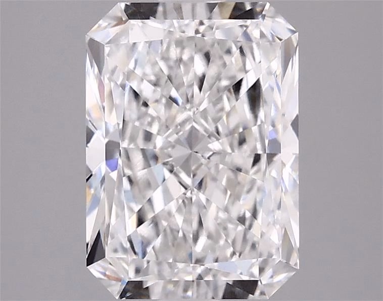 Loose Diamond - RADIANT 3.1ct D VS1: Loose Diamond - RADIANT 3.1ct D VS1 Source: This is a real non-mined Diamond that has been grown in a lab Shape: RADIANT Carats: 3.1 Color: D Clarity: VS1 Certification: IGI Condition: Pre-Owned PLEAS