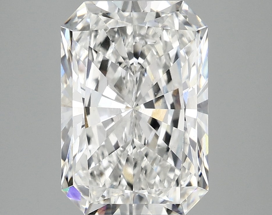 Loose Diamond - RADIANT 3.42ct E VS1: Loose Diamond - RADIANT 3.42ct E VS1 Source: This is a real non-mined Diamond that has been grown in a lab Shape: RADIANT Carats: 3.42 Color: E Clarity: VS1 Certification: IGI Condition: Pre-Owned PLE