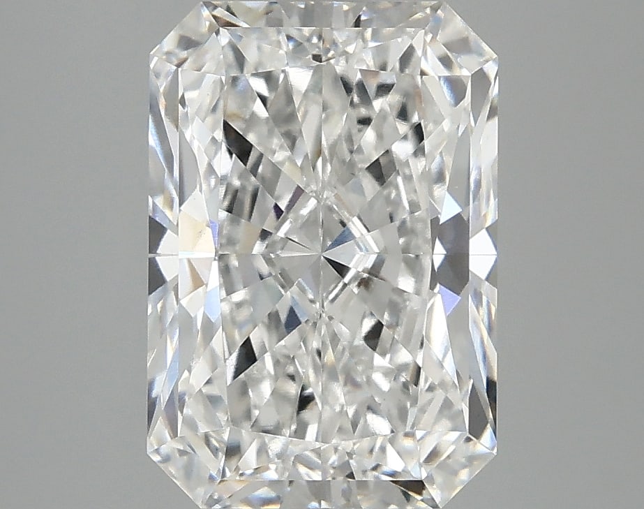 Loose Diamond - RADIANT 3.48ct F VS1: Loose Diamond - RADIANT 3.48ct F VS1 Source: This is a real non-mined Diamond that has been grown in a lab Shape: RADIANT Carats: 3.48 Color: F Clarity: VS1 Certification: IGI Condition: Pre-Owned PLE