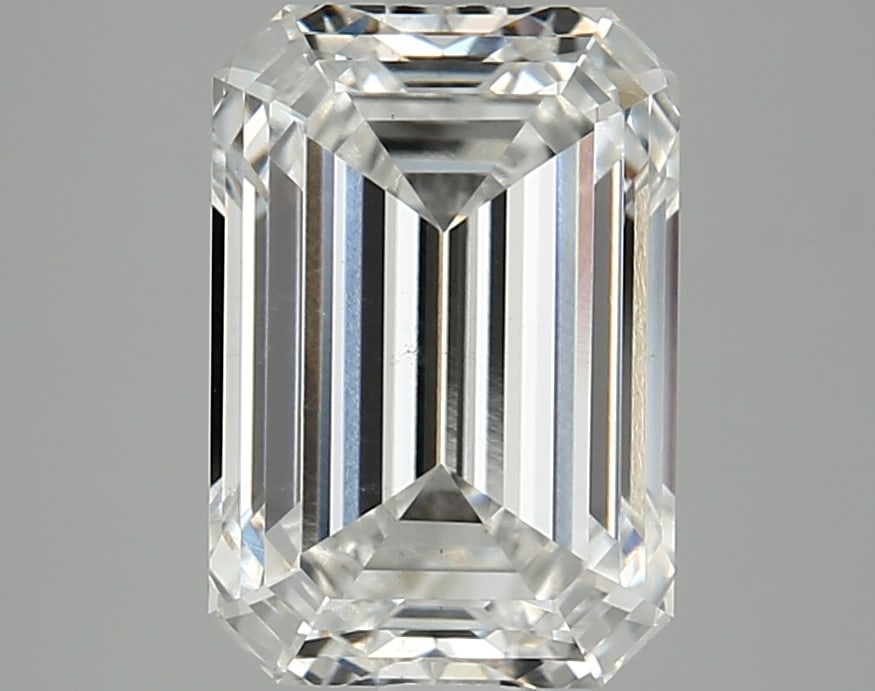Loose Diamond - EMERALD 2.92ct E VS2: Loose Diamond - EMERALD 2.92ct E VS2 Source: This is a real non-mined Diamond that has been grown in a lab Shape: EMERALD Carats: 2.92 Color: E Clarity: VS2 Certification: IGI Condition: Pre-Owned