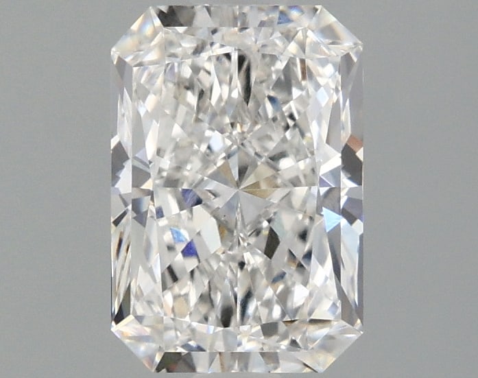 Loose Diamond - RADIANT 1.41ct F VVS2: Loose Diamond - RADIANT 1.41ct F VVS2 Source: This is a real non-mined Diamond that has been grown in a lab Shape: RADIANT Carats: 1.41 Color: F Clarity: VVS2 Certification: IGI Condition: Pre-Owned P
