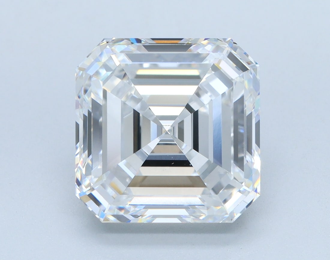 Loose Diamond - ASSCHER 5.04ct D VVS1: Loose Diamond - ASSCHER 5.04ct D VVS1 Source: This is a real non-mined Diamond that has been grown in a lab Shape: ASSCHER Carats: 5.04 Color: D Clarity: VVS1 Certification: IGI Condition: Pre-Owned P