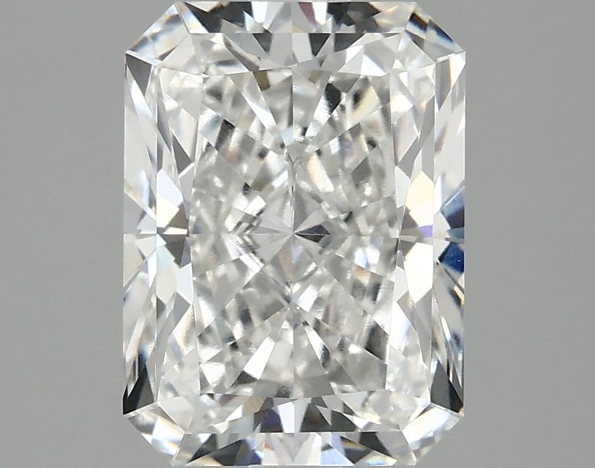 Loose Diamond - RADIANT 2.39ct E VS1: Loose Diamond - RADIANT 2.39ct E VS1 Source: This is a real non-mined Diamond that has been grown in a lab Shape: RADIANT Carats: 2.39 Color: E Clarity: VS1 Certification: IGI Condition: Pre-Owned PLE