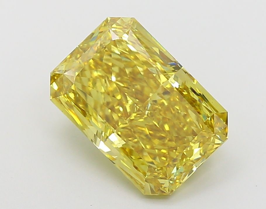 Loose Diamond - RADIANT 4.08ct Fancy Vivid Yellow SI1: Loose Diamond - RADIANT 4.08ct Fancy Vivid Yellow SI1 Source: This is a real non-mined Diamond that has been grown in a lab Shape: RADIANT Carats: 4.08 Color: Fancy Vivid Yellow Certification: IGI Vid