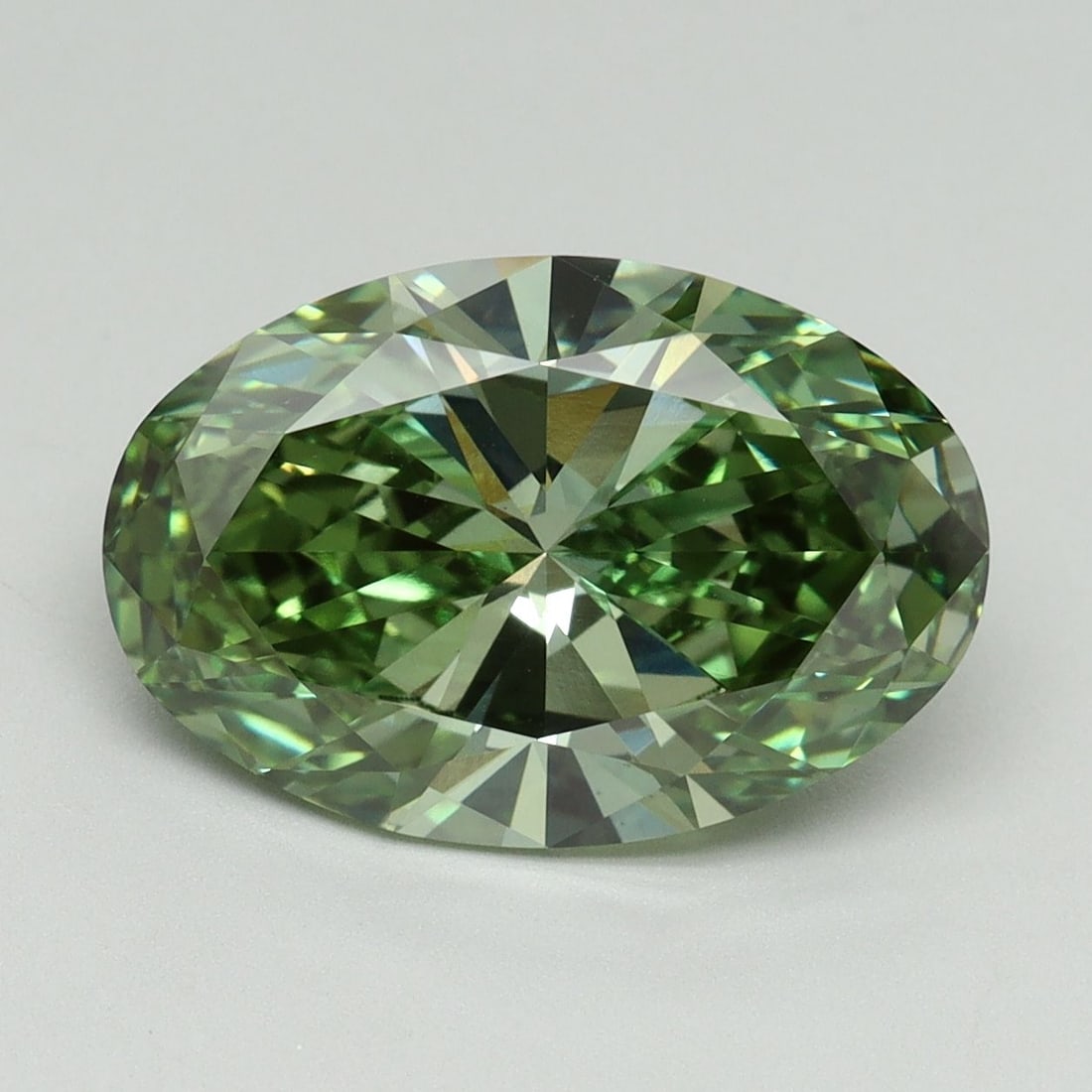 Loose Diamond - OVAL 4.11ct Fancy Vivid Green VS1: Loose Diamond - OVAL 4.11ct Fancy Vivid Green VS1 Source: This is a real non-mined Diamond that has been grown in a lab Shape: OVAL Carats: 4.11 Color: Fancy Vivid Green Certification: IGI Video:
