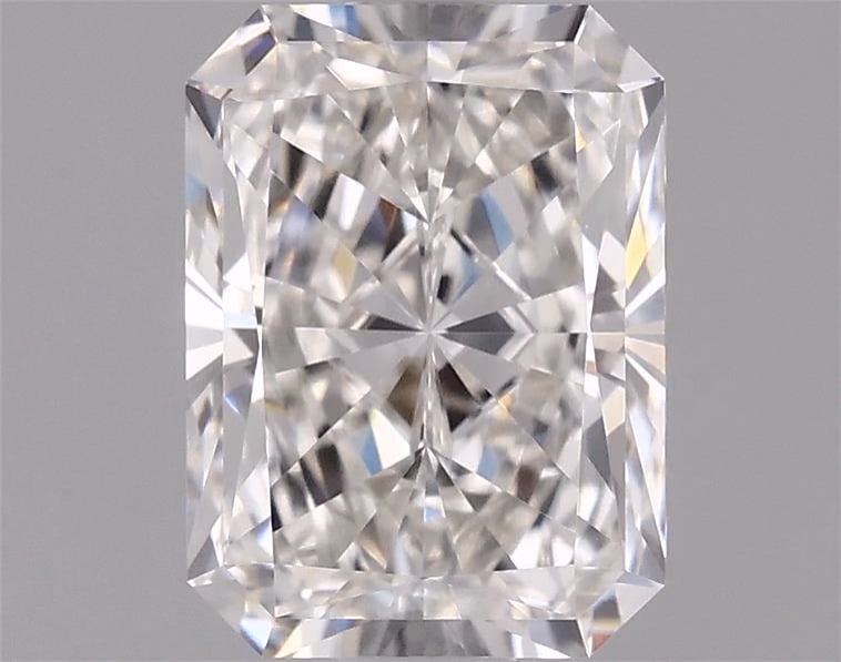 Loose Diamond - RADIANT 3.1ct D VS1: Loose Diamond - RADIANT 3.1ct D VS1 Source: This is a real non-mined Diamond that has been grown in a lab Shape: RADIANT Carats: 3.1 Color: D Clarity: VS1 Certification: IGI Condition: Pre-Owned PLEAS