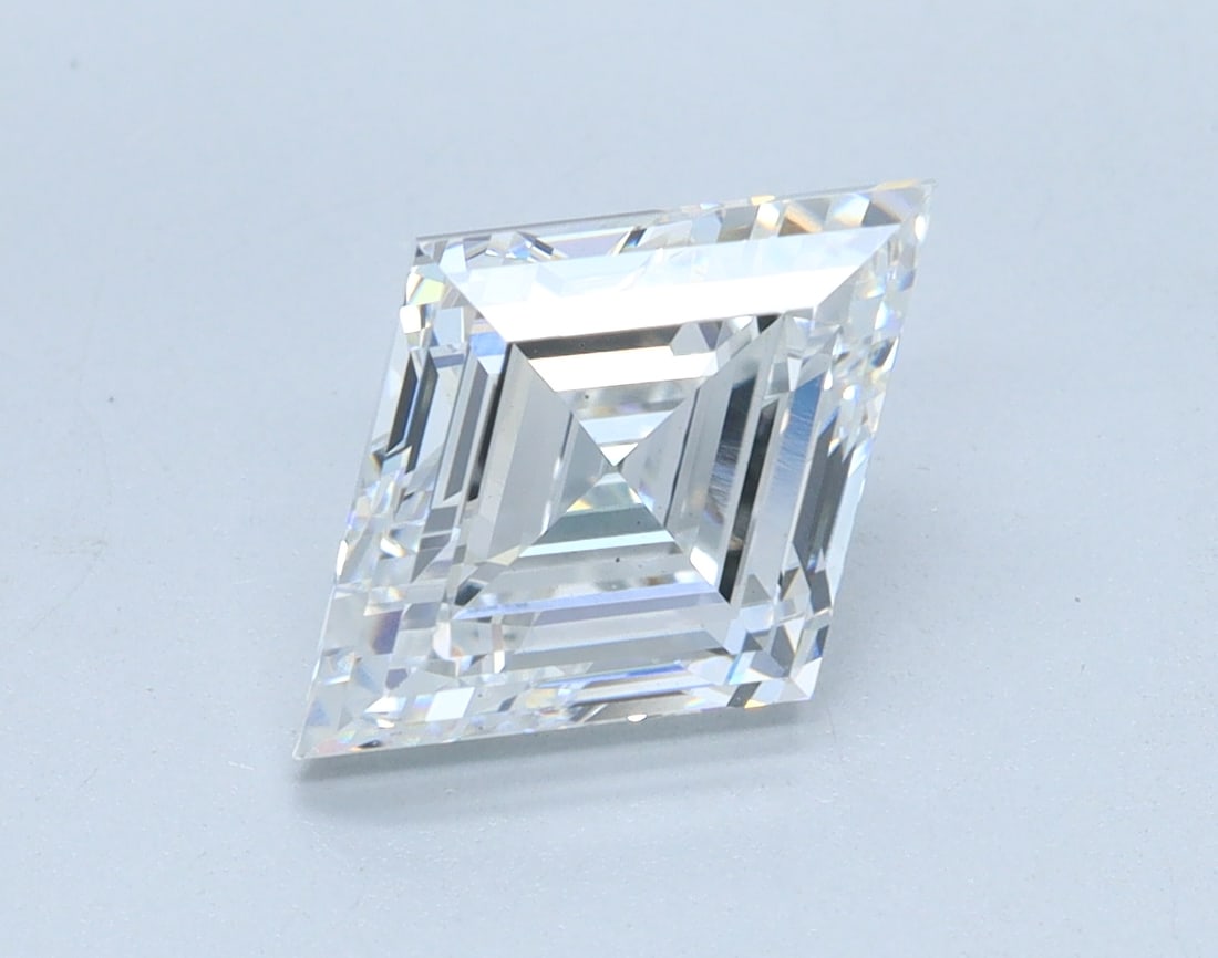 Loose Diamond - LOZENGE STEP CUT 2.02ct D VS2: Loose Diamond - LOZENGE STEP CUT 2.02ct D VS2 Source: This is a real non-mined Diamond that has been grown in a lab Shape: LOZENGE STEP CUT Carats: 2.02 Color: D Clarity: VS2 Certification: IGI Condit
