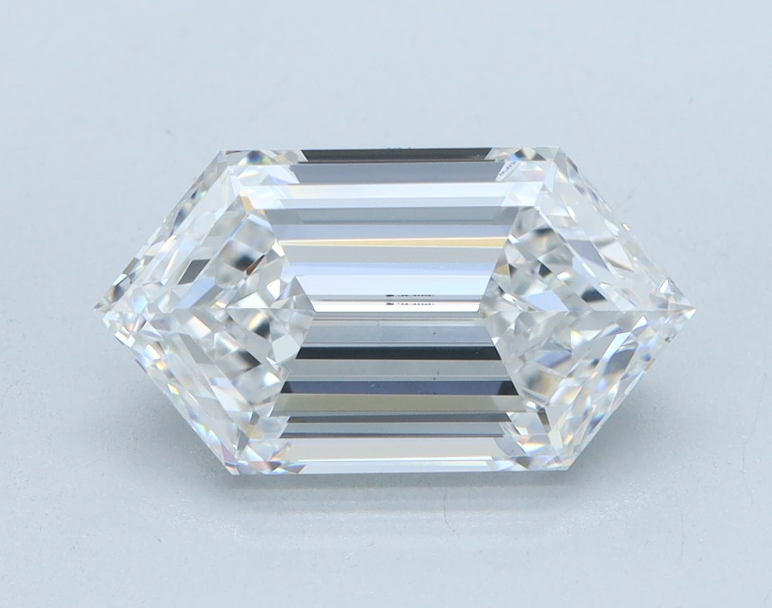 Loose Diamond - DUTCH MARQUISE STEP CUT 2.69ct E VVS2: Loose Diamond - DUTCH MARQUISE STEP CUT 2.69ct E VVS2 Source: This is a real non-mined Diamond that has been grown in a lab Shape: DUTCH MARQUISE STEP CUT Carats: 2.69 Color: E Clarity: VVS2 Certifica
