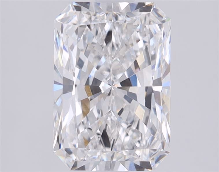Loose Diamond - RADIANT 3.71ct D VVS1: Loose Diamond - RADIANT 3.71ct D VVS1 Source: This is a real non-mined Diamond that has been grown in a lab Shape: RADIANT Carats: 3.71 Color: D Clarity: VVS1 Certification: IGI Condition: Pre-Owned P