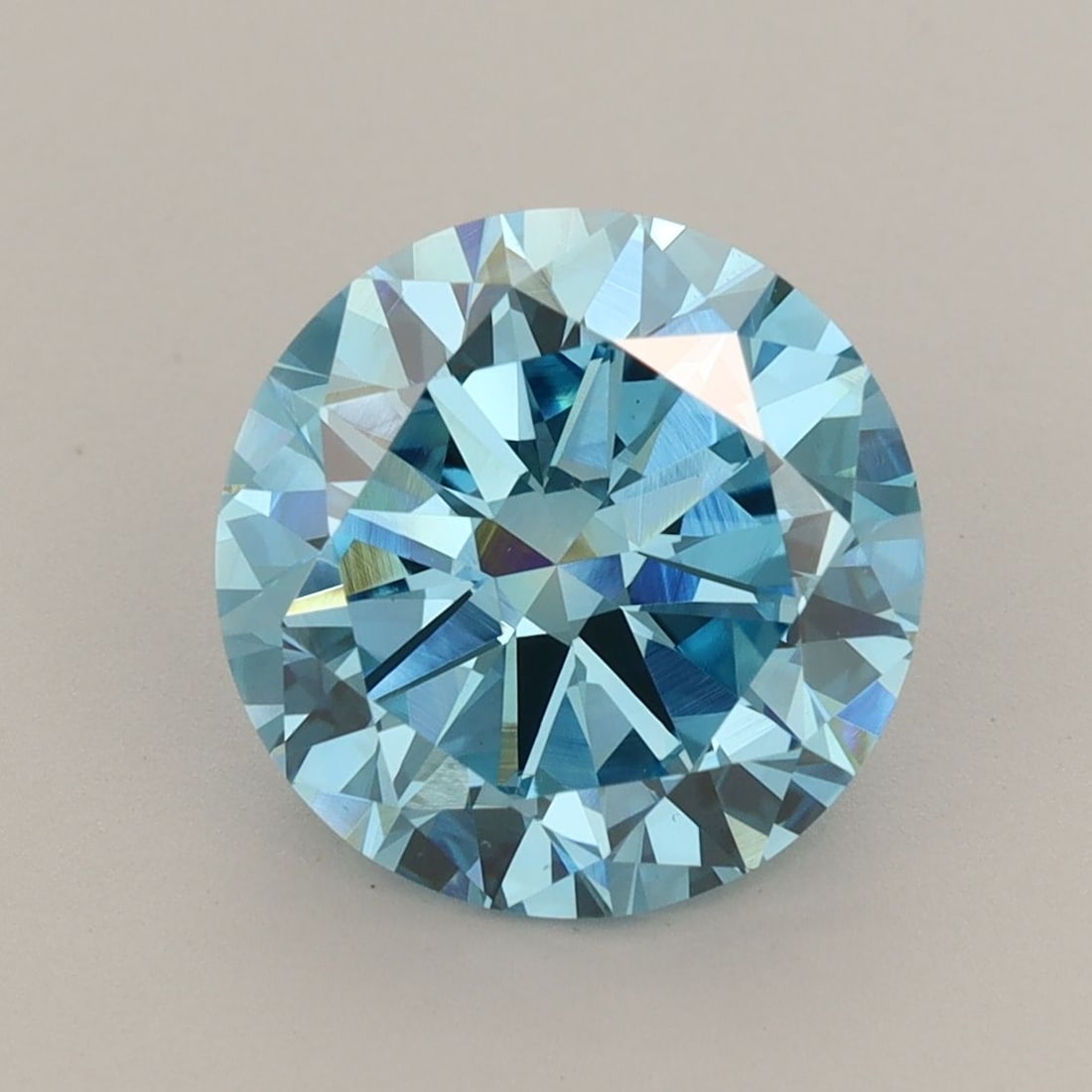 Loose Diamond - ROUND 3.6ct Fancy Vivid Blue VS1: Loose Diamond - ROUND 3.6ct Fancy Vivid Blue VS1 Source: This is a real non-mined Diamond that has been grown in a lab Shape: ROUND Carats: 3.6 Color: Fancy Vivid Blue Certification: IGI Video: