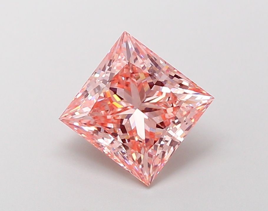 Loose Diamond - PRINCESS 3.09ct Fancy Vivid Pink VS1: Loose Diamond - PRINCESS 3.09ct Fancy Vivid Pink VS1 Source: This is a real non-mined Diamond that has been grown in a lab Shape: PRINCESS Carats: 3.09 Color: Fancy Vivid Pink Certification: IGI Video