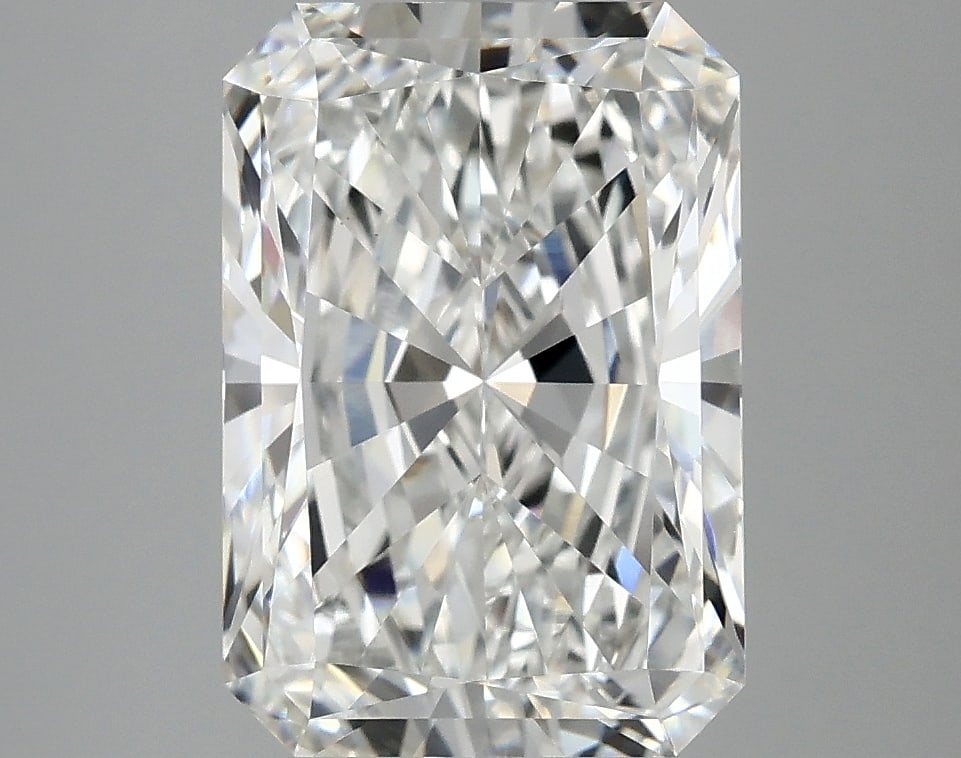 Loose Diamond - RADIANT 3.96ct F VVS2: Loose Diamond - RADIANT 3.96ct F VVS2 Source: This is a real non-mined Diamond that has been grown in a lab Shape: RADIANT Carats: 3.96 Color: F Clarity: VVS2 Certification: IGI Condition: Pre-Owned P