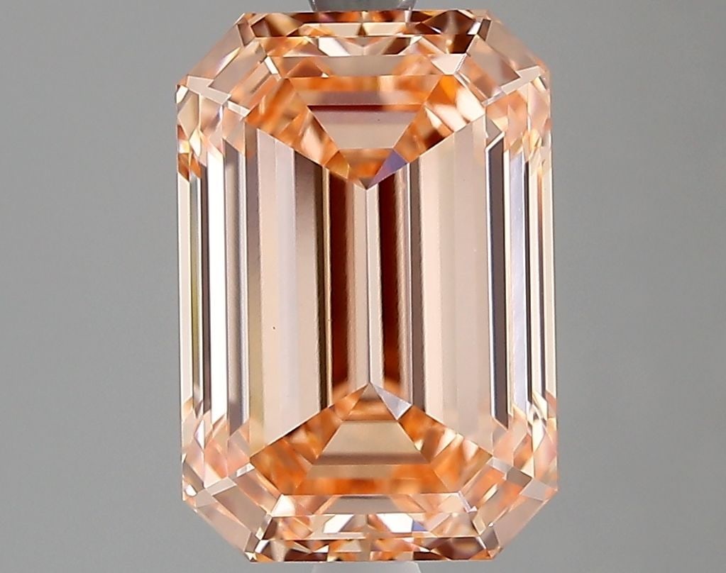 Loose Diamond - EMERALD 3.1ct Fancy Vivid Pink VS1: Loose Diamond - EMERALD 3.1ct Fancy Vivid Pink VS1 Source: This is a real non-mined Diamond that has been grown in a lab Shape: EMERALD Carats: 3.1 Color: Fancy Vivid Pink Certification: IGI Video: