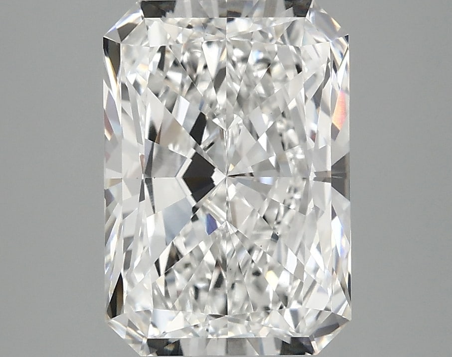 Loose Diamond - RADIANT 2.94ct E VS1: Loose Diamond - RADIANT 2.94ct E VS1 Source: This is a real non-mined Diamond that has been grown in a lab Shape: RADIANT Carats: 2.94 Color: E Clarity: VS1 Certification: IGI Condition: Pre-Owned PLE
