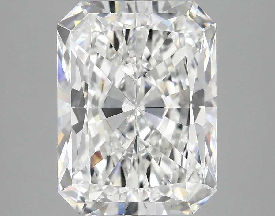 Loose Diamond - RADIANT 3.66ct E VVS2: Loose Diamond - RADIANT 3.66ct E VVS2 Source: This is a real non-mined Diamond that has been grown in a lab Shape: RADIANT Carats: 3.66 Color: E Clarity: VVS2 Certification: IGI Condition: Pre-Owned P