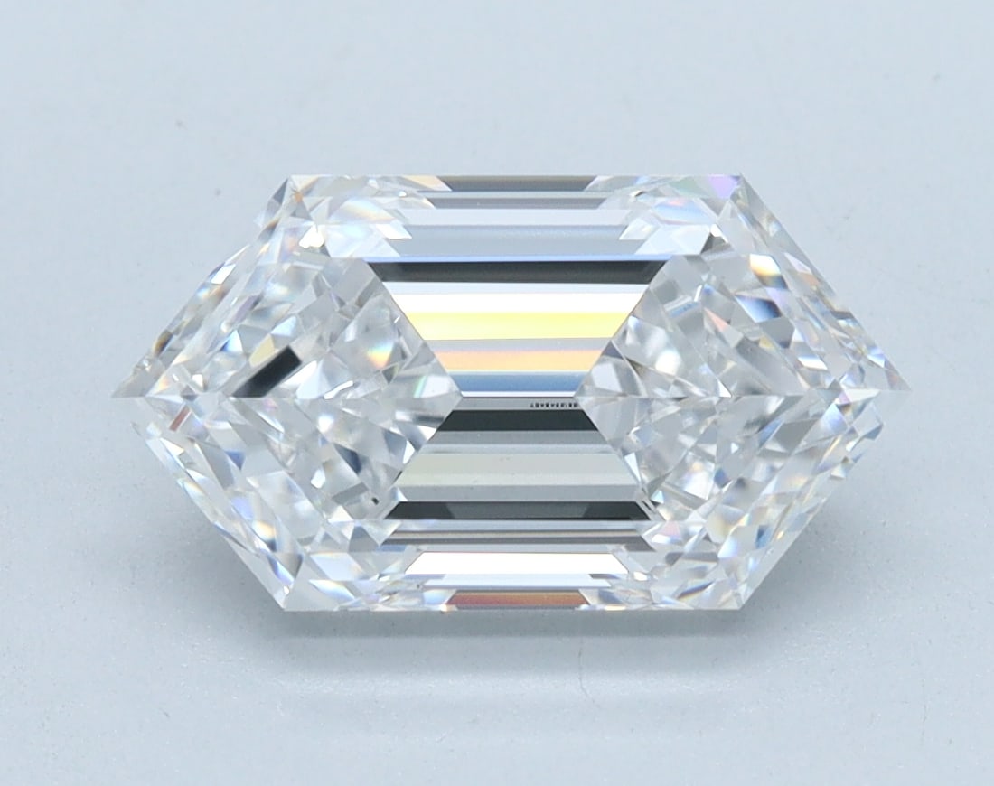Loose Diamond - DUTCH MARQUISE STEP CUT 2.12ct E VVS2: Loose Diamond - DUTCH MARQUISE STEP CUT 2.12ct E VVS2 Source: This is a real non-mined Diamond that has been grown in a lab Shape: DUTCH MARQUISE STEP CUT Carats: 2.12 Color: E Clarity: VVS2 Certifica