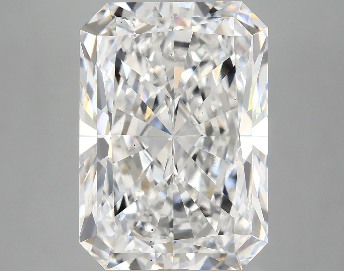 Loose Diamond - RADIANT 8.28ct E VS2: Loose Diamond - RADIANT 8.28ct E VS2 Source: This is a real non-mined Diamond that has been grown in a lab Shape: RADIANT Carats: 8.28 Color: E Clarity: VS2 Certification: IGI Condition: Pre-Owned PLE