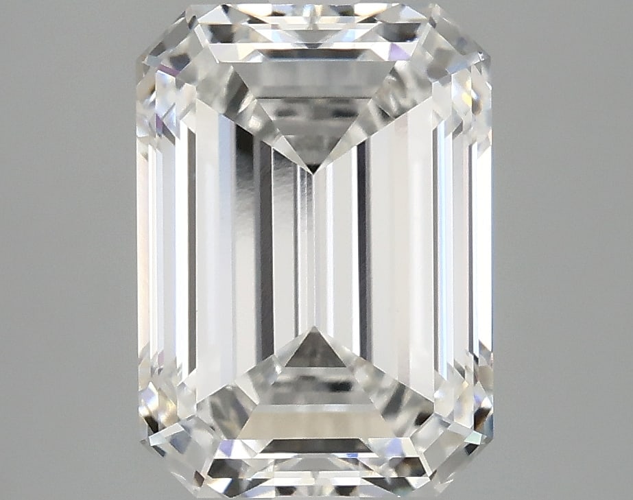 Loose Diamond - EMERALD 3.89ct F VVS2: Loose Diamond - EMERALD 3.89ct F VVS2 Source: This is a real non-mined Diamond that has been grown in a lab Shape: EMERALD Carats: 3.89 Color: F Clarity: VVS2 Certification: IGI Condition: Pre-Owned P