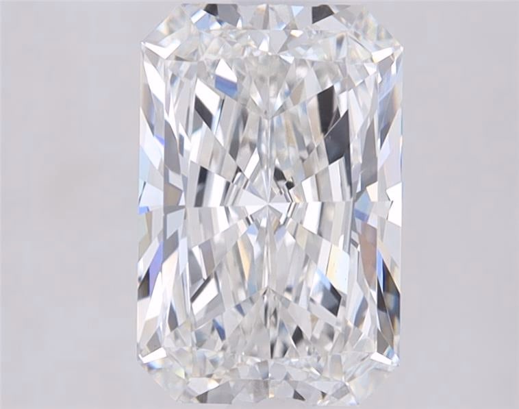 Loose Diamond - RADIANT 2.3ct D VS1: Loose Diamond - RADIANT 2.3ct D VS1 Source: This is a real non-mined Diamond that has been grown in a lab Shape: RADIANT Carats: 2.3 Color: D Clarity: VS1 Certification: IGI Condition: Pre-Owned PLEAS