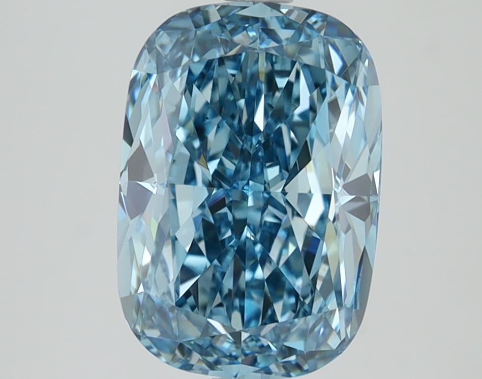 Loose Diamond - CUSHION 3.01ct Blue VS1: Loose Diamond - CUSHION 3.01ct Blue VS1 Source: This is a real non-mined Diamond that has been grown in a lab Shape: CUSHION Carats: 3.01 Color: Blue Clarity: VS1 Certification: IGI Condition: Pre-Own